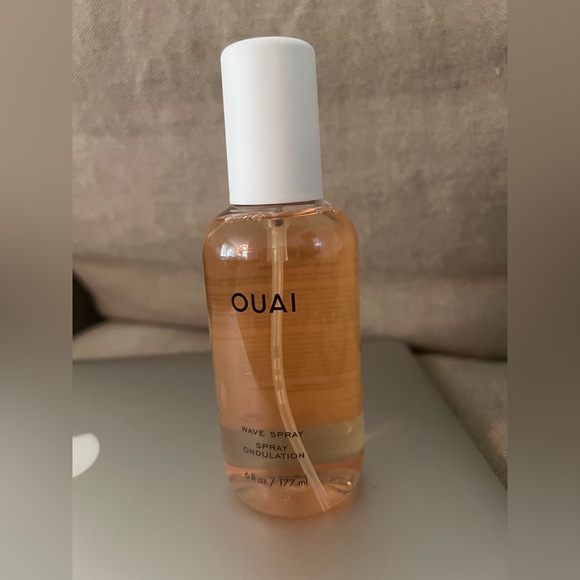 OUAI Wave Spray BNIB - Picture 1 of 2